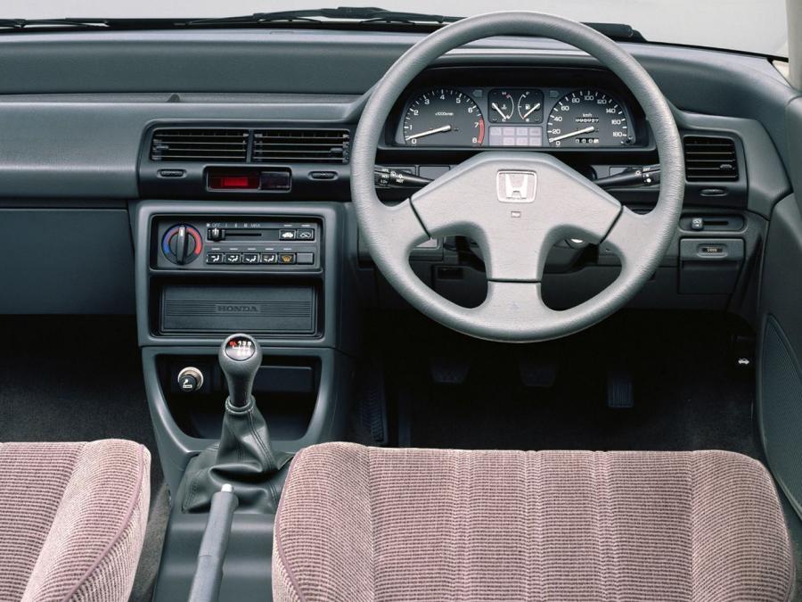  Honda Civic Sedan 1987 года  (JP) (фото 3 из 5)